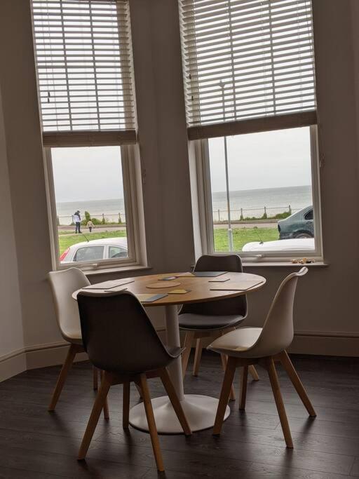 Waves@Walpole - 2 Bed Flat With Amazing Sea Views Daire Margate Dış mekan fotoğraf